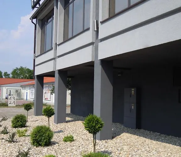 Hotel Pokoje Pracownicze -La Strada Czestochowa