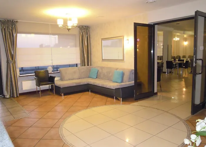 Hotel Pokoje Pracownicze -La Strada 2*