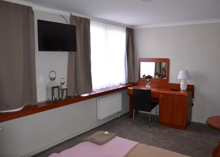 Pokoje Pracownicze -La Strada 2*