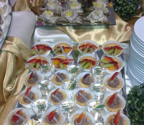 Pokoje Pracownicze -La Strada 2* Czestochowa