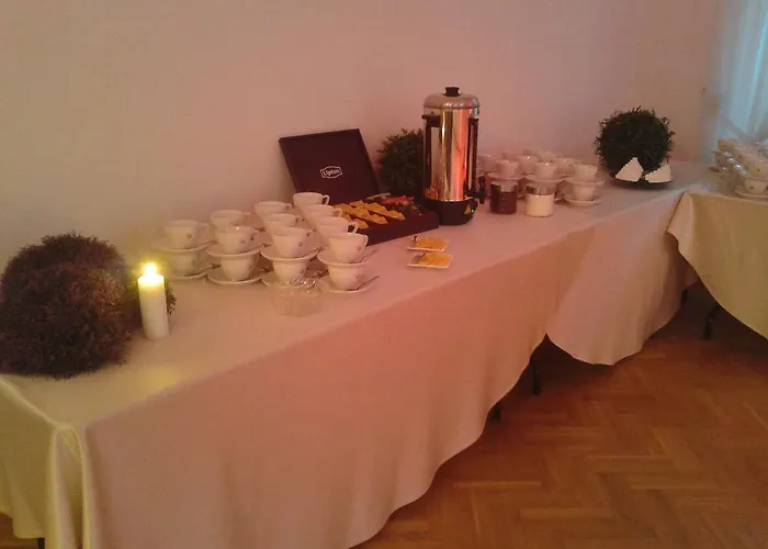 Pokoje Pracownicze -La Strada Hotel 2*