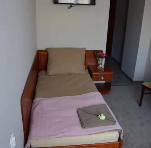 Hotel Pokoje Pracownicze -La Strada 2*